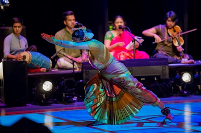 Written in Water, Ranee Ramaswamy (foreground) Rajna Swaminathan, Kasi Aysola, Preethy Mahesh, Anjna Swaminathan (background).